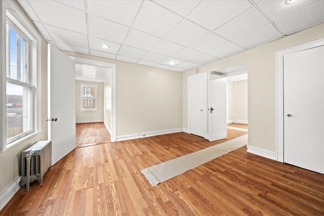 Building Photo - 26 Doubleday St