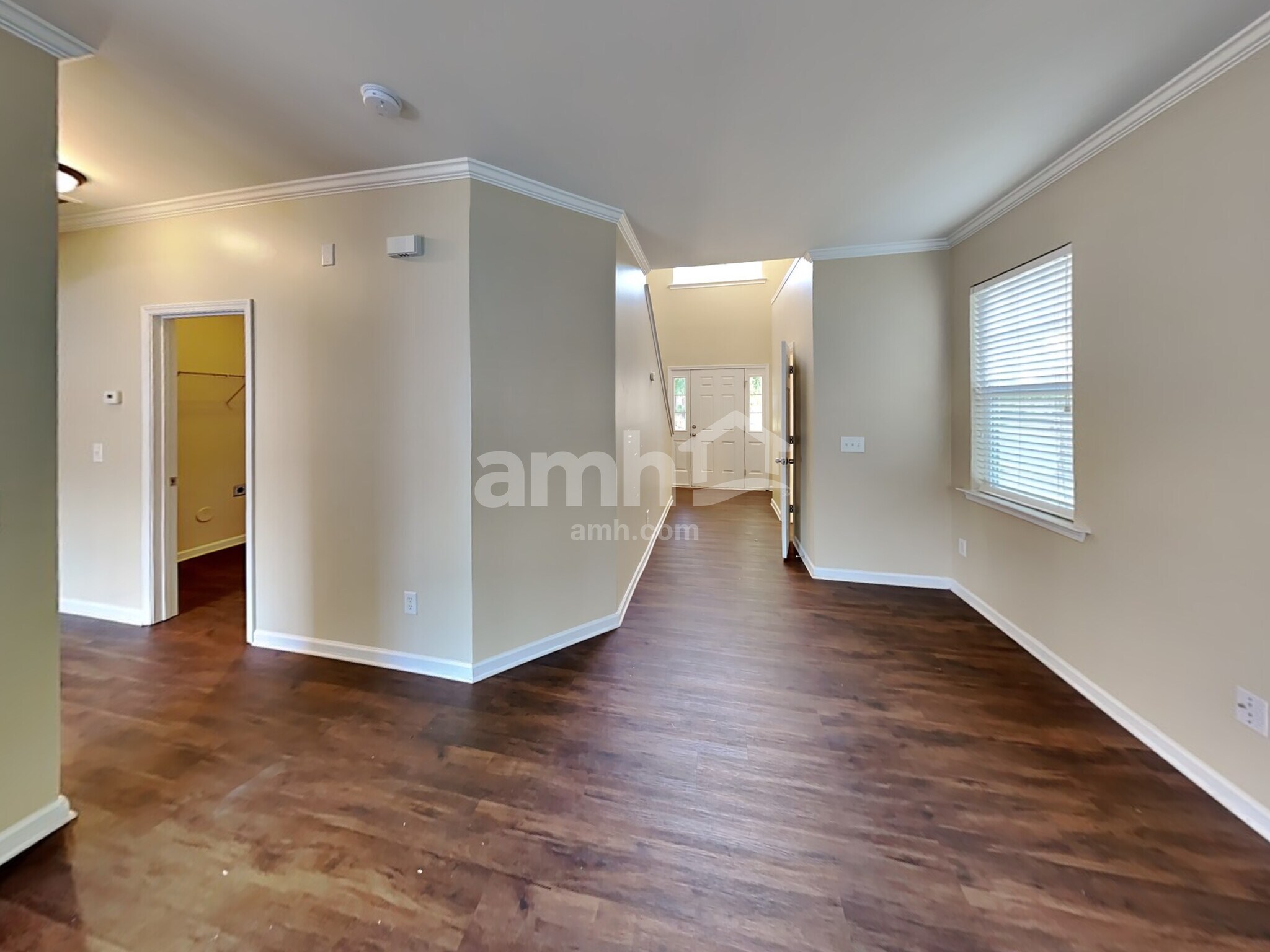 Building Photo - 544 Knothole Ln