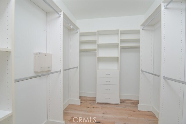 Building Photo - 11848 Kiowa Ave