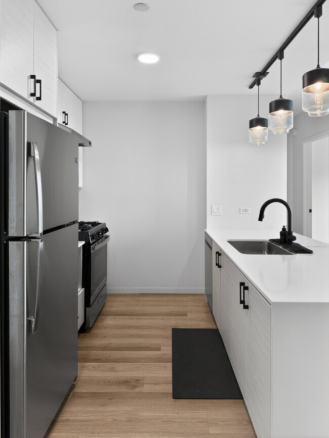 Building Photo - 88 E Wacker Pl