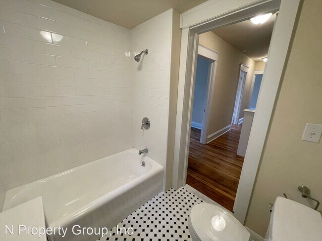 Building Photo - 3 br, 1 bath House - 143 Highland Ave