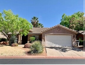 Building Photo - Partially Furnished 3 Bedroom Home with Co...