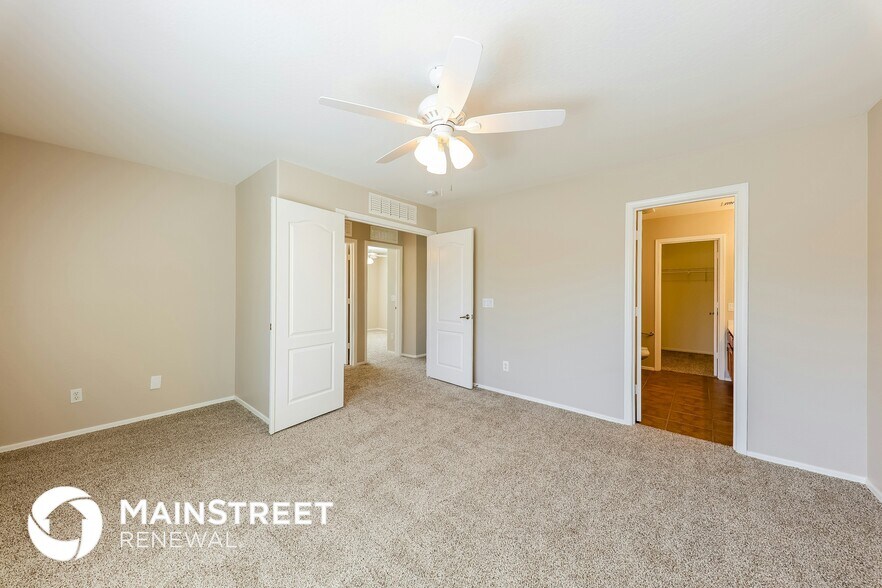 Building Photo - 6720 N 129th Ln