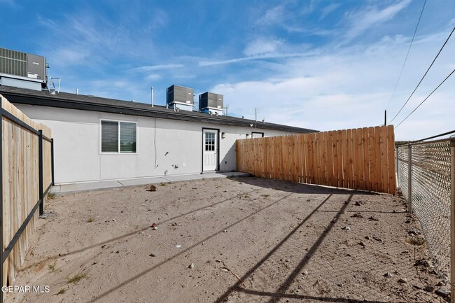 Building Photo - 1483 O Sullivan Dr