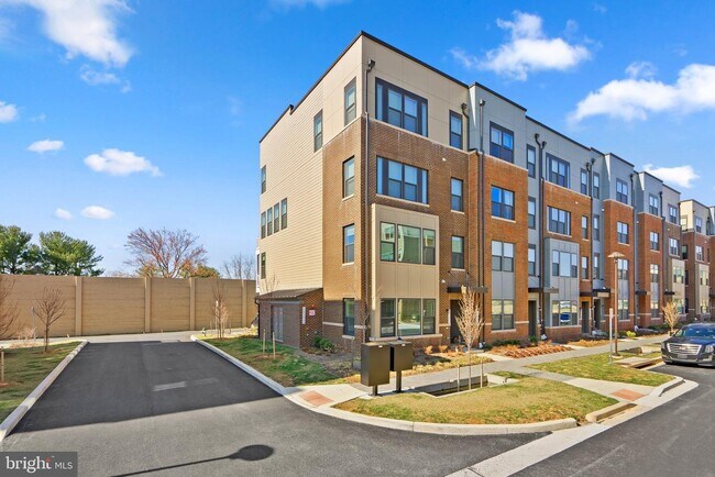 Building Photo - 16302 Connors Wy
