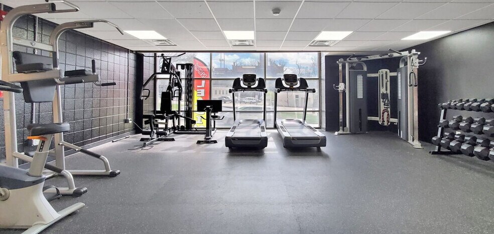 Building Photo - 2515 Burnet Ave