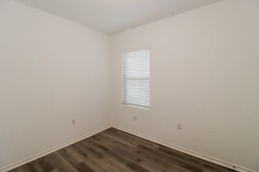 Building Photo - 13108 Foreston Dr