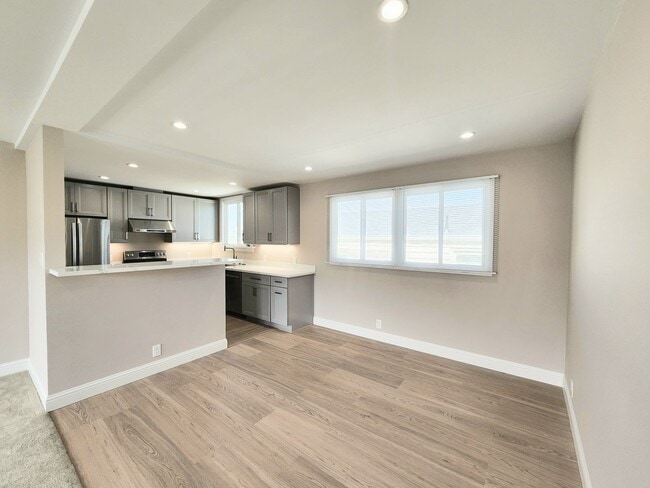 Building Photo - 3 bedroom Daly city home