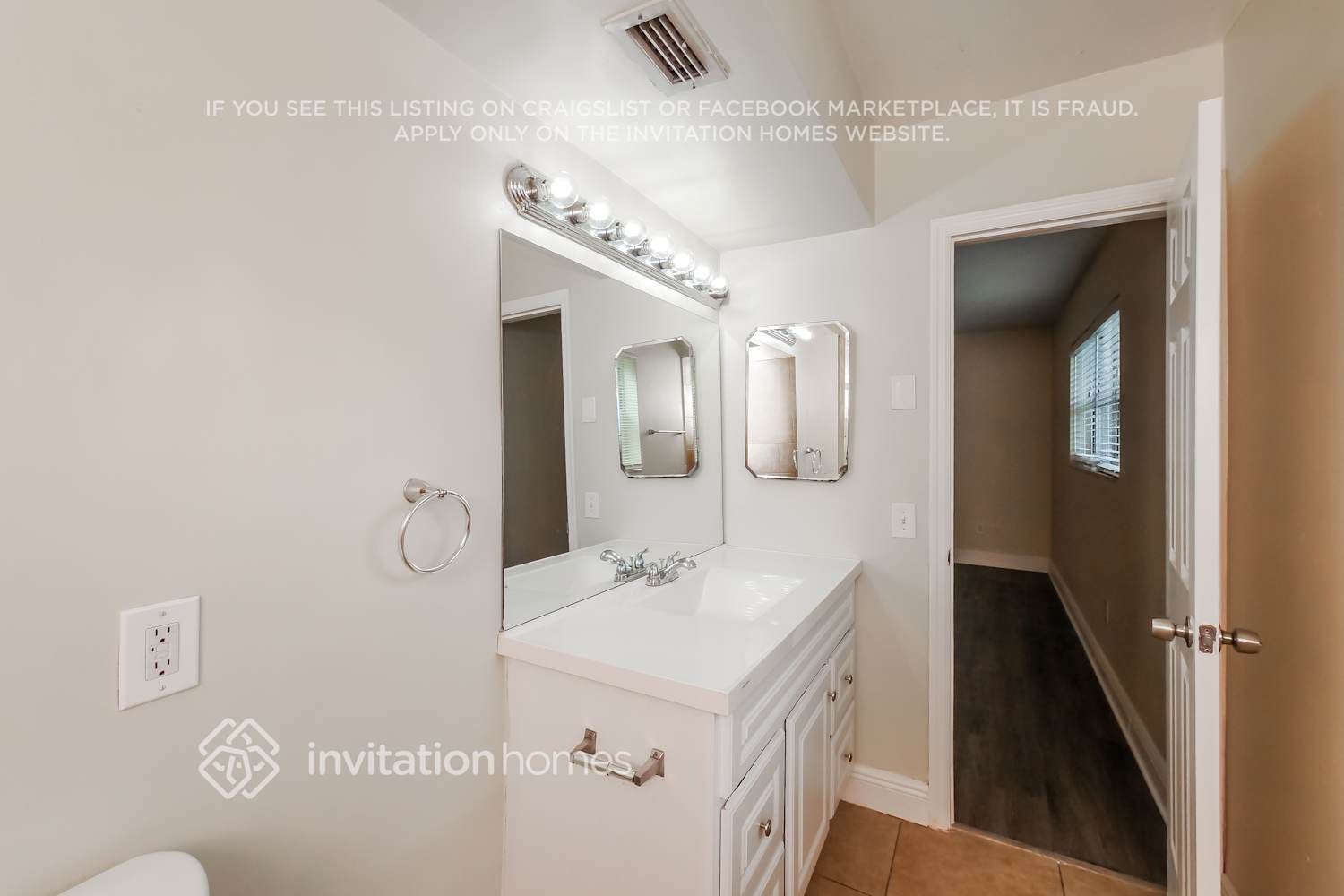 Building Photo - 10320 NW 18th Pl