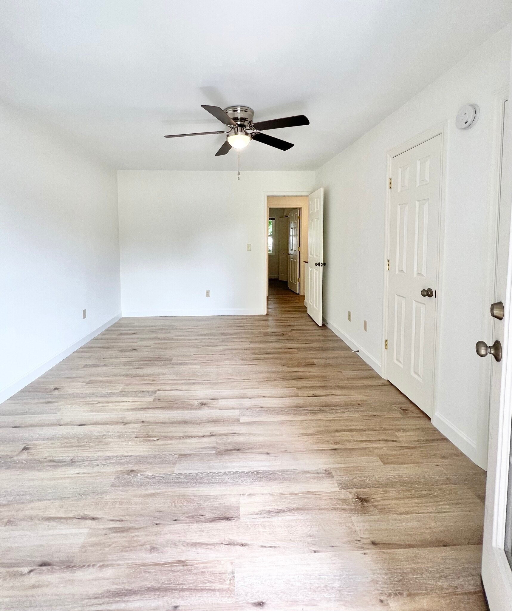 Upper-Front Bedroom - 274 Fleming Rd