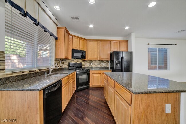 Building Photo - 7425 Glorious Sun Dr