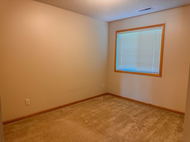 Building Photo - 1611 Gunston Dr