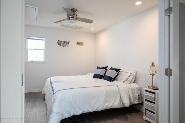 Building Photo - 502 Sunset Blvd