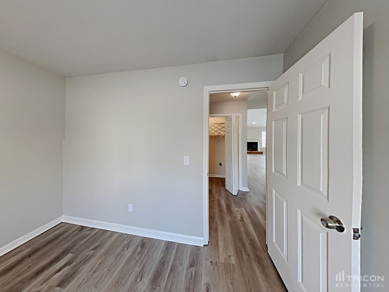 Building Photo - 1437 Aaronwood Dr