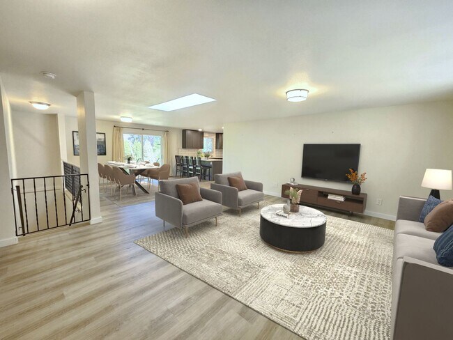 Building Photo - $2,995 -4 Bed / 3 Bath- Home with Fully Fe...