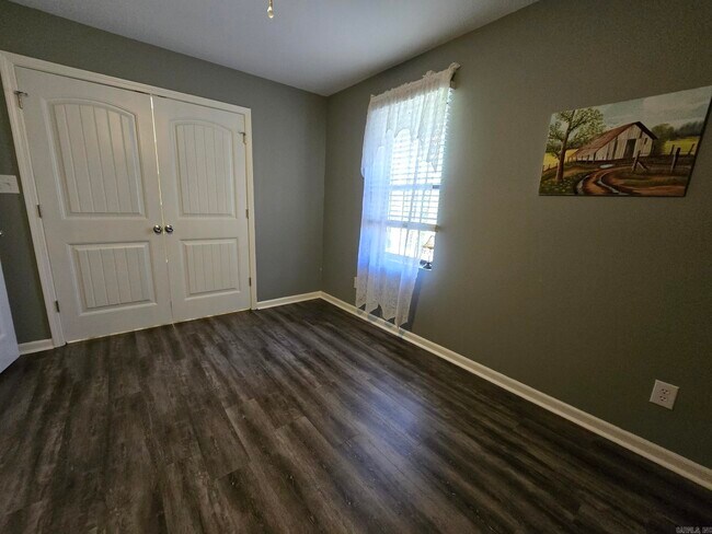 Building Photo - 17630 Bream