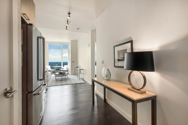 Building Photo - 515 Church St