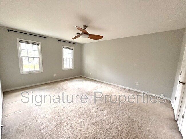 Building Photo - 11224 Church Grove Ct