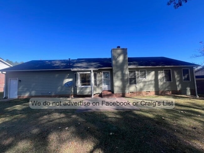 Building Photo - Farmington - Butterwood Circle