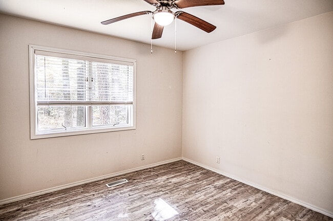 Building Photo - 67 Canaria Way