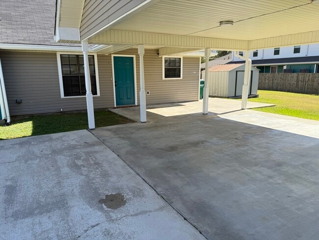 Building Photo - 16 Cypress Dr