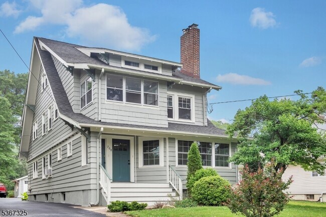 Primary Photo - 708 Valley Rd