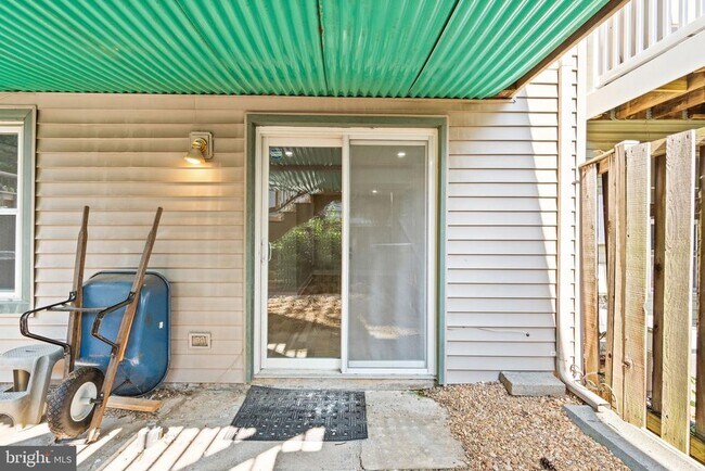 Building Photo - 13466 Foxlease Ct