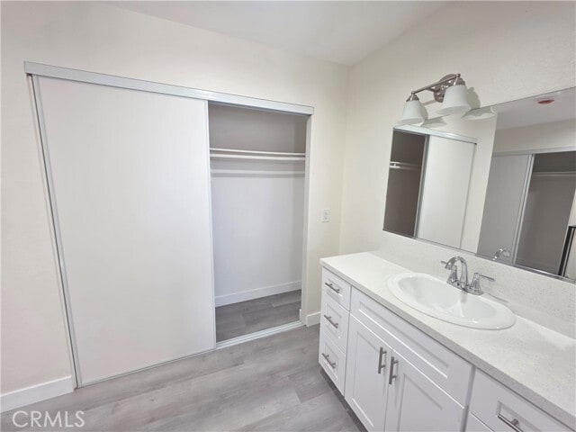 Building Photo - 6911 Woodley Ave