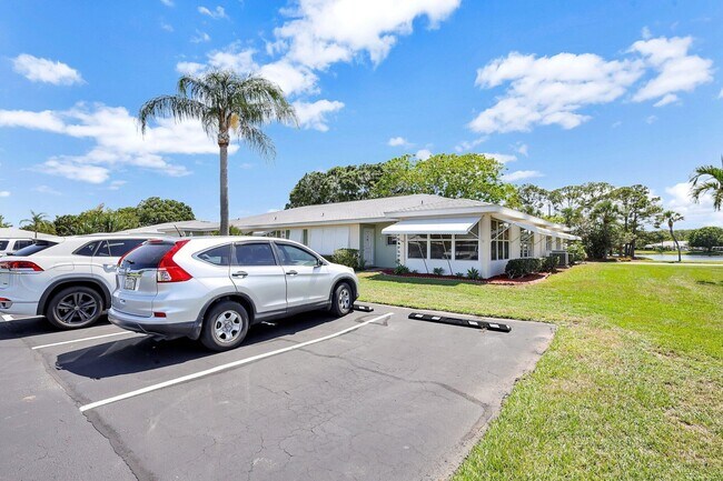 Building Photo - 903 Savannas Point Dr