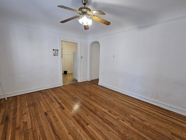 Building Photo - 5507 N Campbell Ave