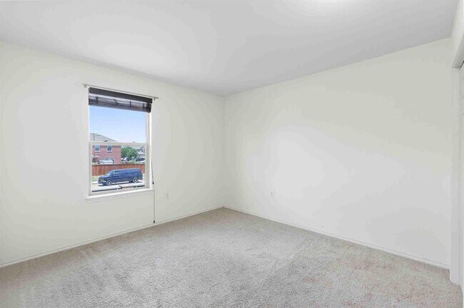 Building Photo - 11012 Culzean Dr