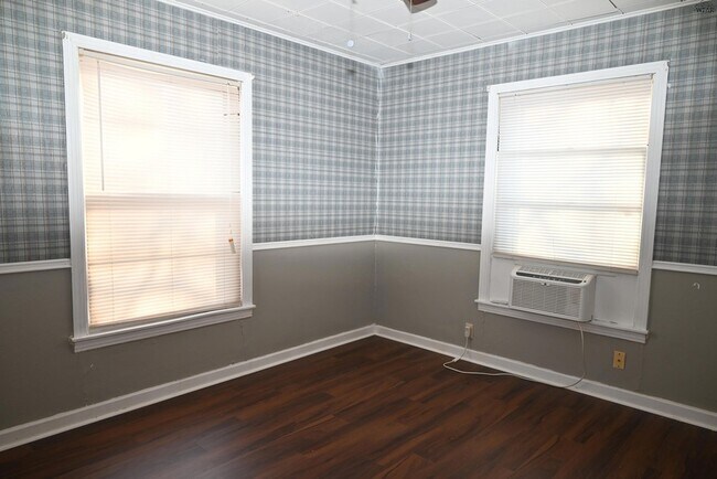 Building Photo - 3402 Grant St