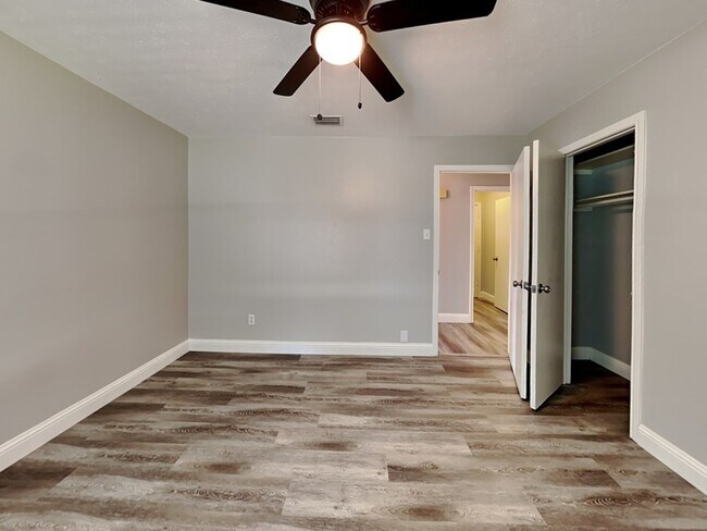 Building Photo - 2111 El Dorado Way