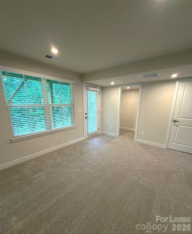 Building Photo - 4136 Auburn Oak Ln