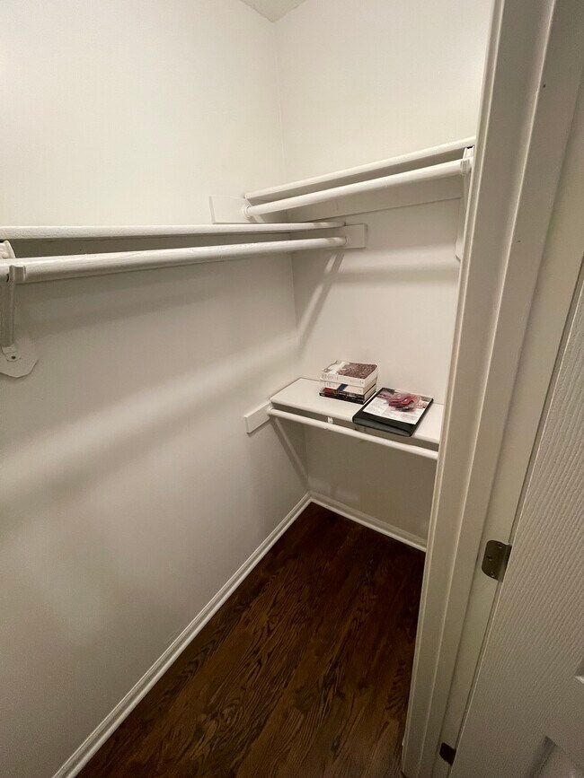 Building Photo - 7604 NW 76 Way