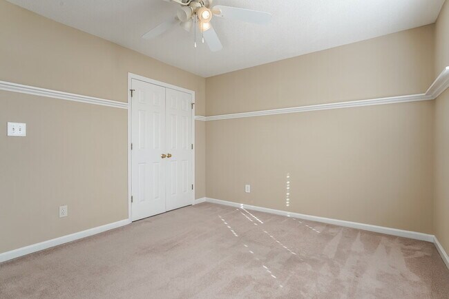 Building Photo - 1505 Woodline Dr