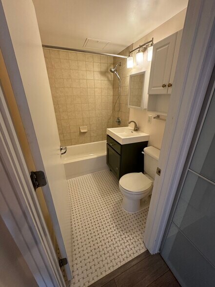 Updated, charming bathroom - 800 4th St SW