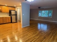 Building Photo - 508 N Broome Ave