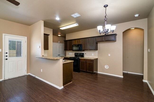 Building Photo - 1430 Piedmont Dr