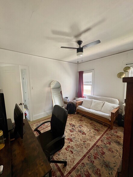 Building Photo - 2335 N 59th St