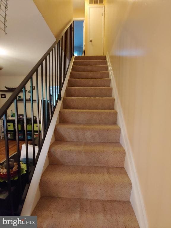 Building Photo - 8435 Norwood Dr