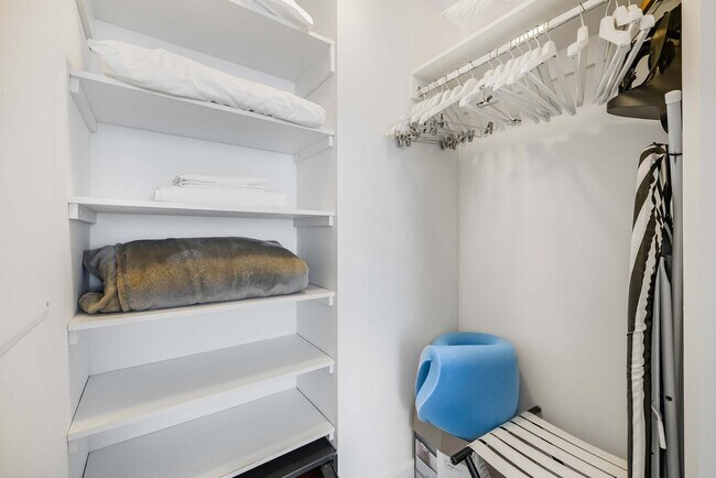 Building Photo - 4111 S Ocean Dr