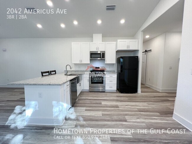 Building Photo - 3-Bedroom Home Minutes from NAS Pensacola