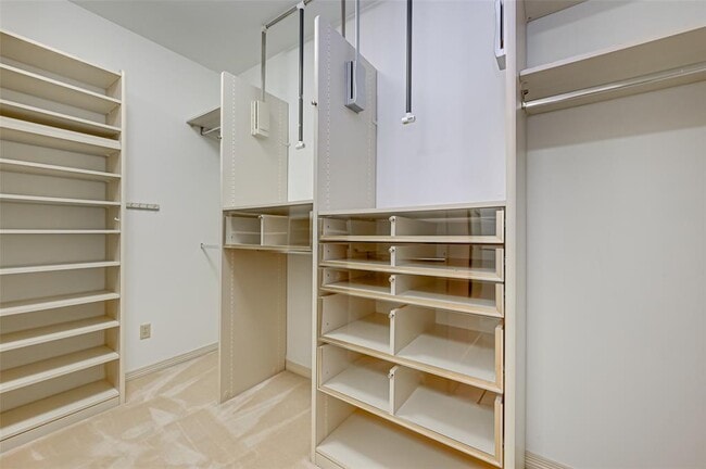 Building Photo - 109 Asbury St