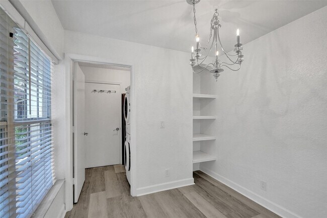 Building Photo - 11652 NW 19th Dr