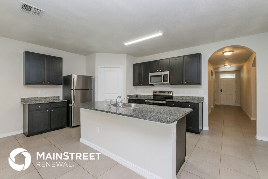 Building Photo - 9538 Highland Ridge Dr