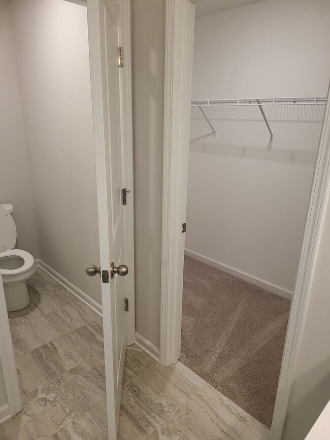 Building Photo - 505 Wymond Ct