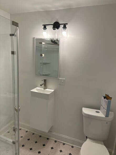 Building Photo - 1310 Willis Ave