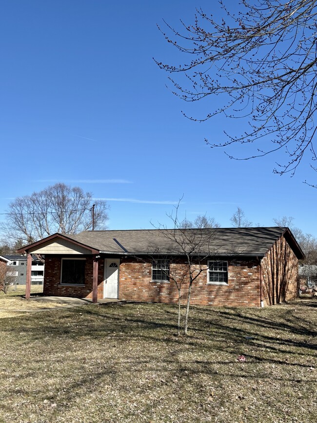 Building Photo - 6448 Westland Dr