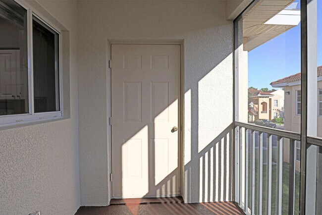 Building Photo - Villas at Venezia 4160-202